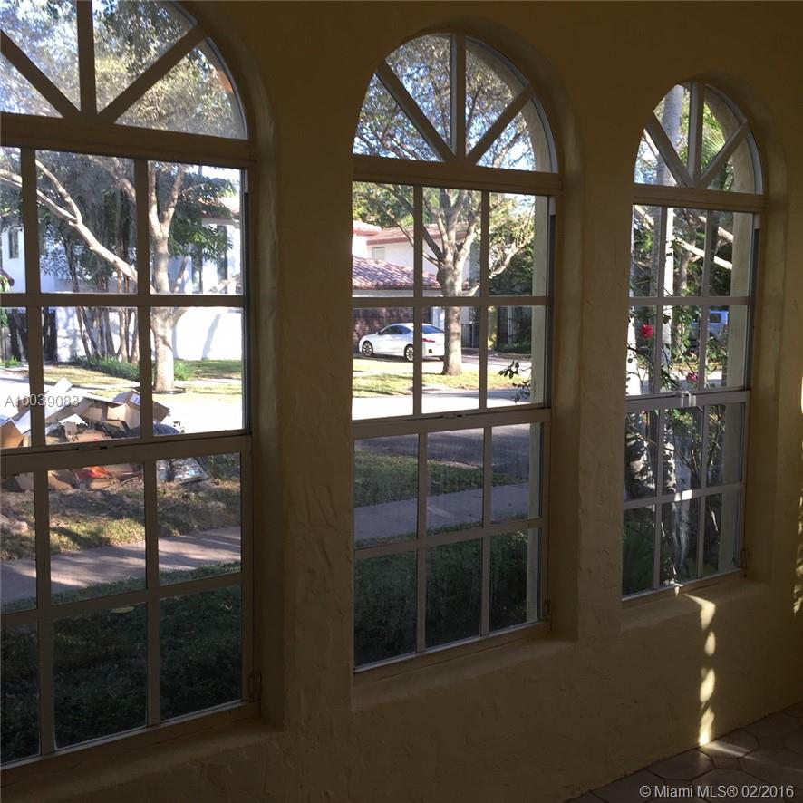 CORAL GABLES RIVIERA - Residential