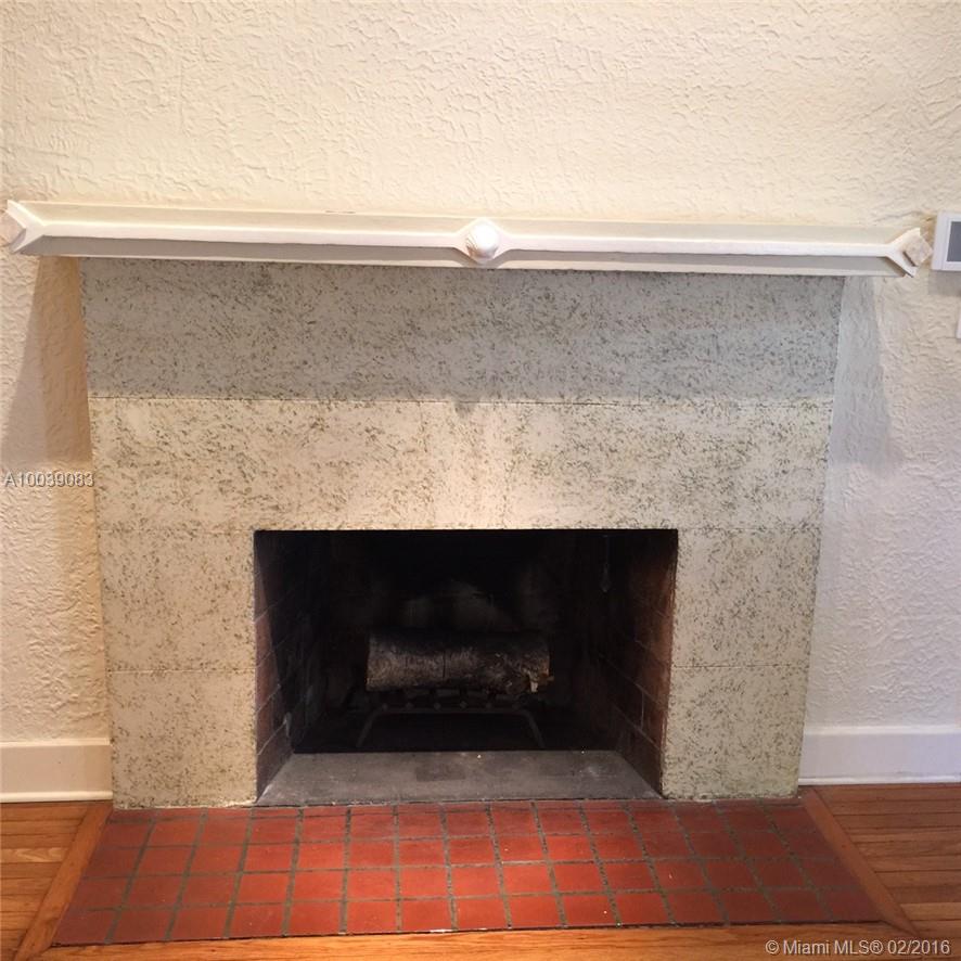 CORAL GABLES RIVIERA - Residential