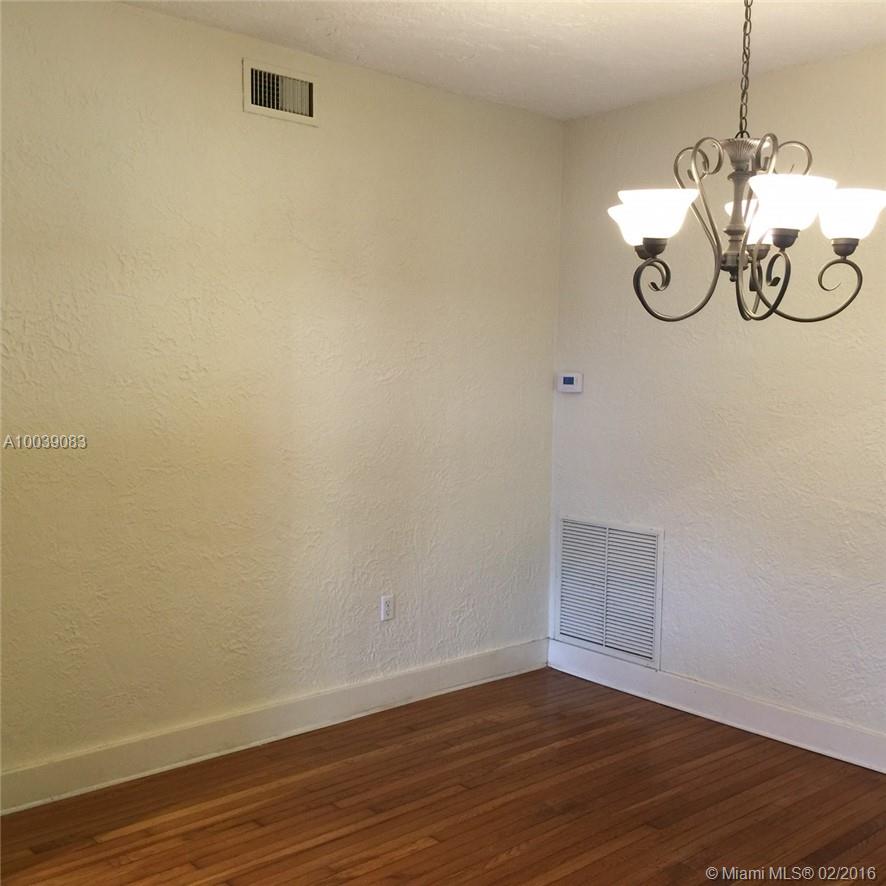 CORAL GABLES RIVIERA - Residential