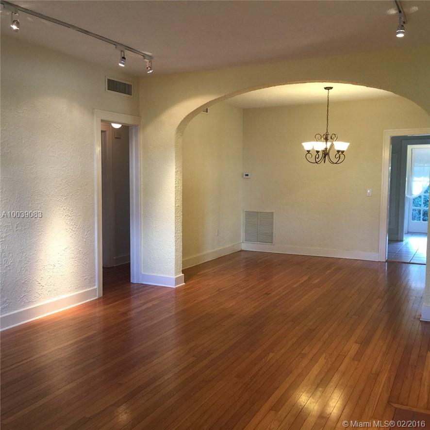 CORAL GABLES RIVIERA - Residential