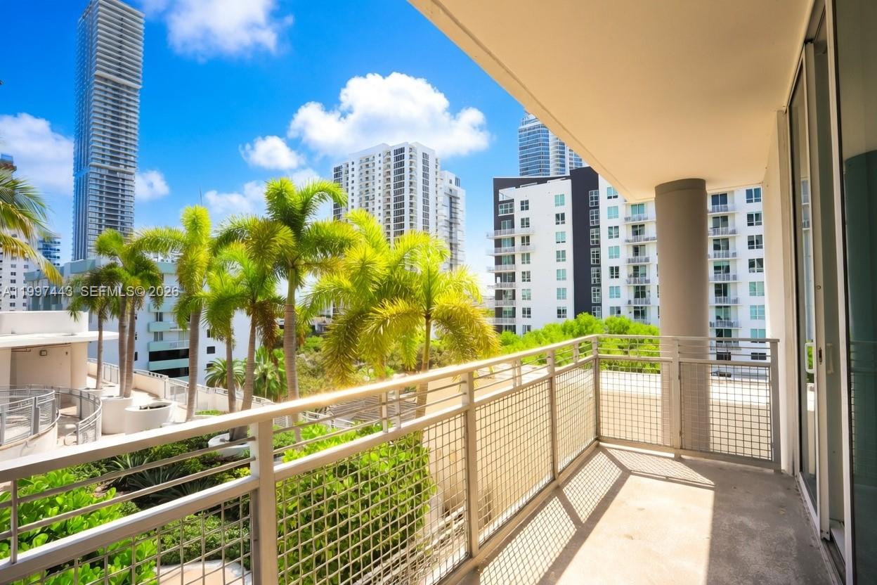 CITY 24 CONDO - Residential Lease