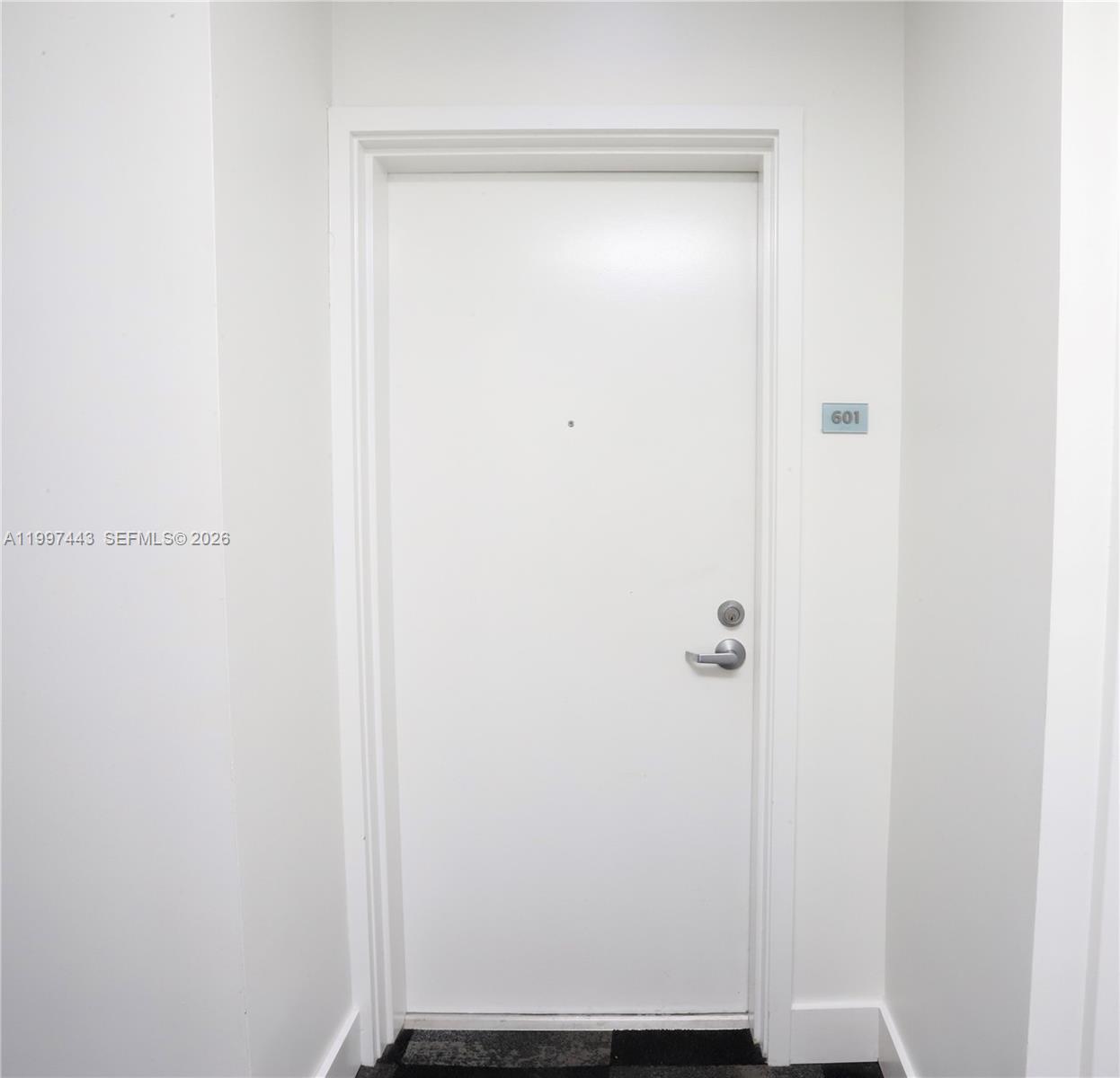 CITY 24 CONDO - Residential Lease