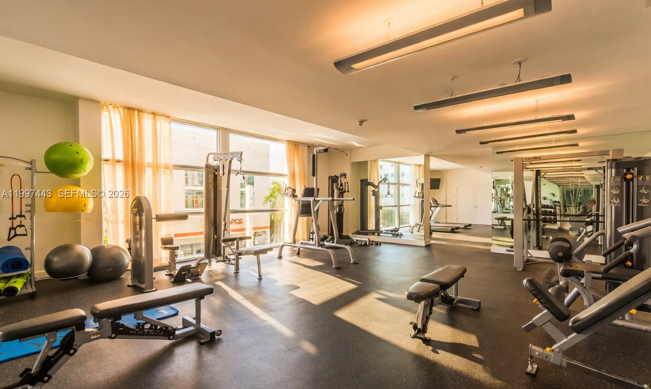 CITY 24 CONDO - Residential Lease