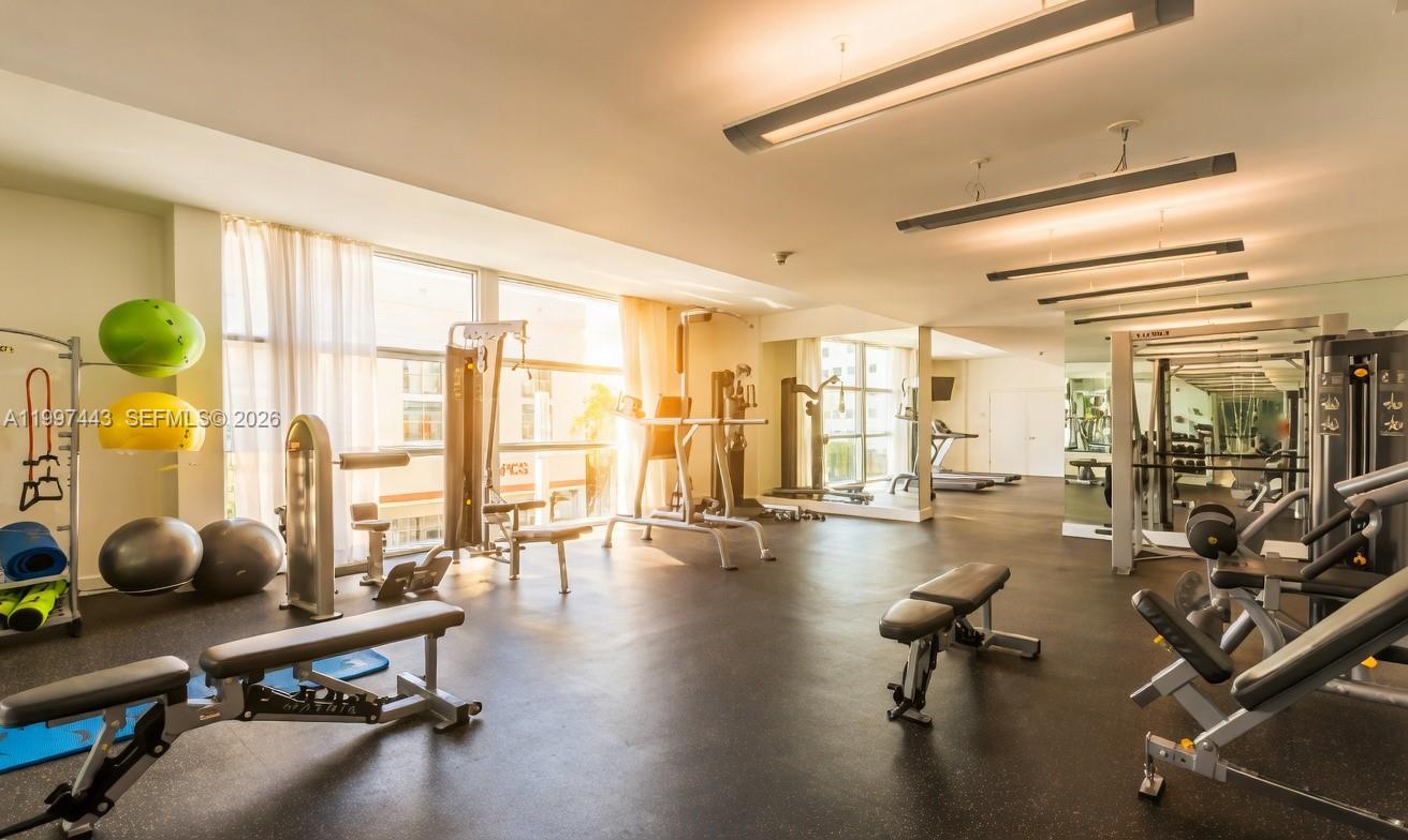 CITY 24 CONDO - Residential Lease