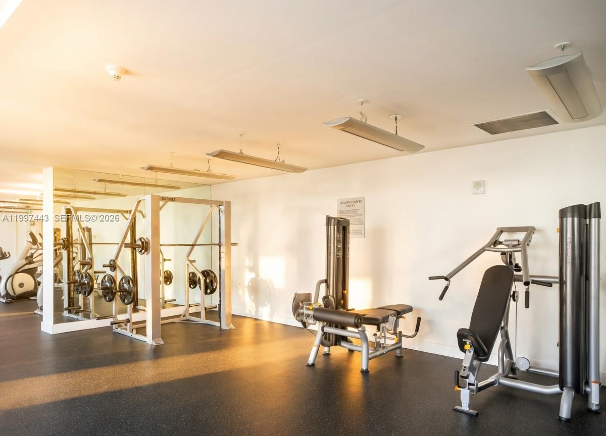 CITY 24 CONDO - Residential Lease