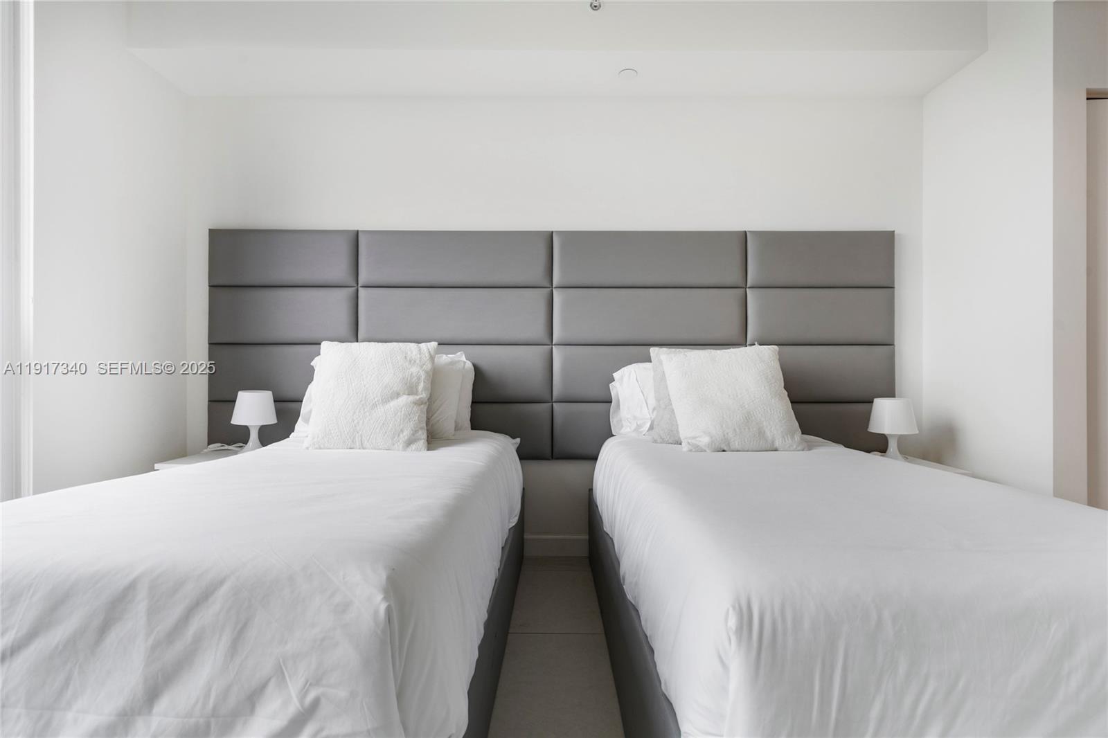 5350 PARK CONDO - Residential