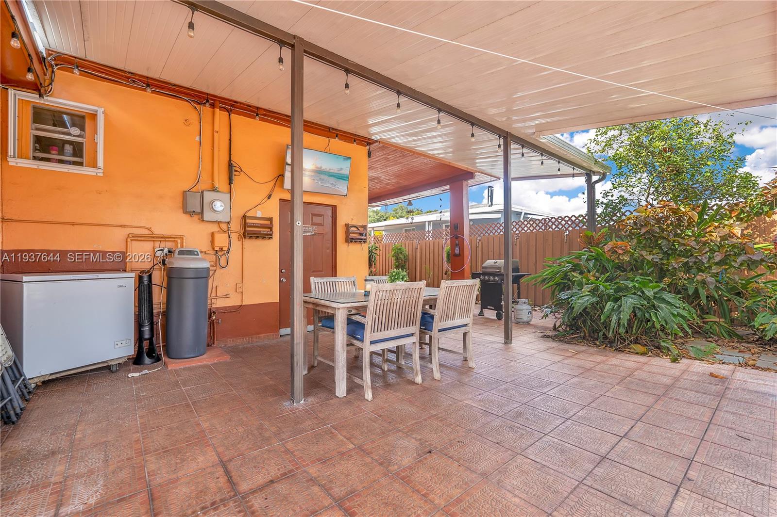 BRADLEY MANOR 3RD ADDN - Residential