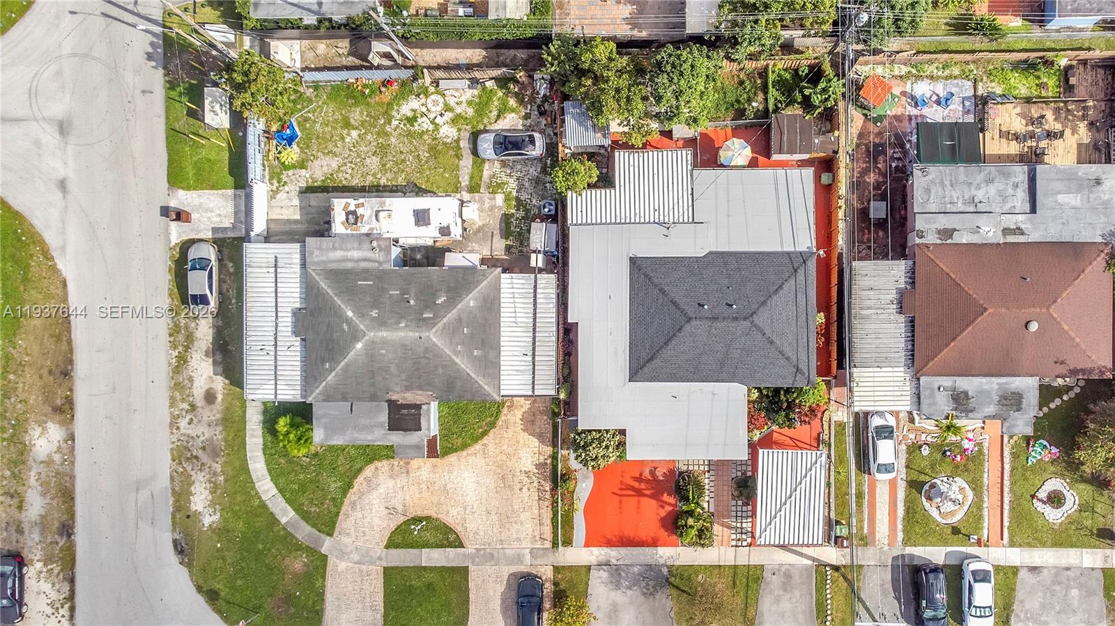 BRADLEY MANOR 3RD ADDN - Residential