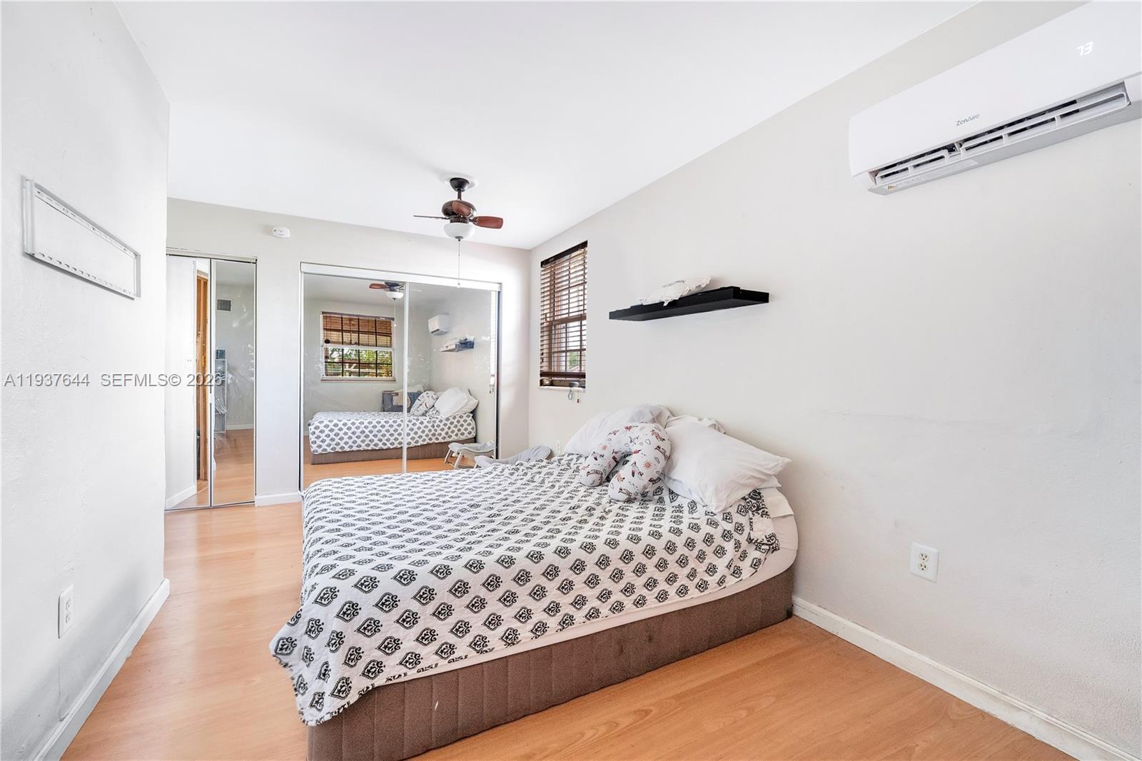 BRADLEY MANOR 3RD ADDN - Residential