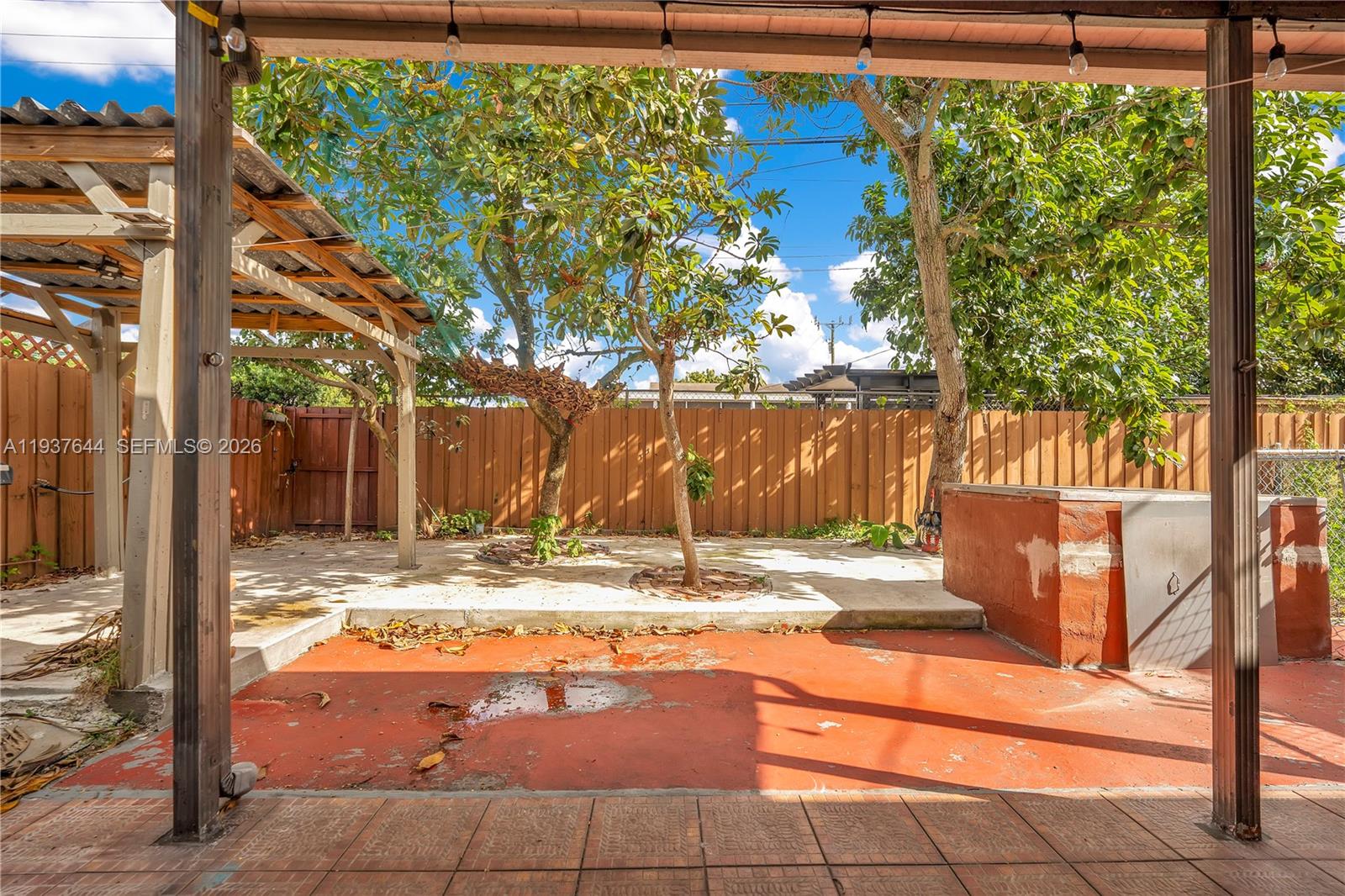 BRADLEY MANOR 3RD ADDN - Residential