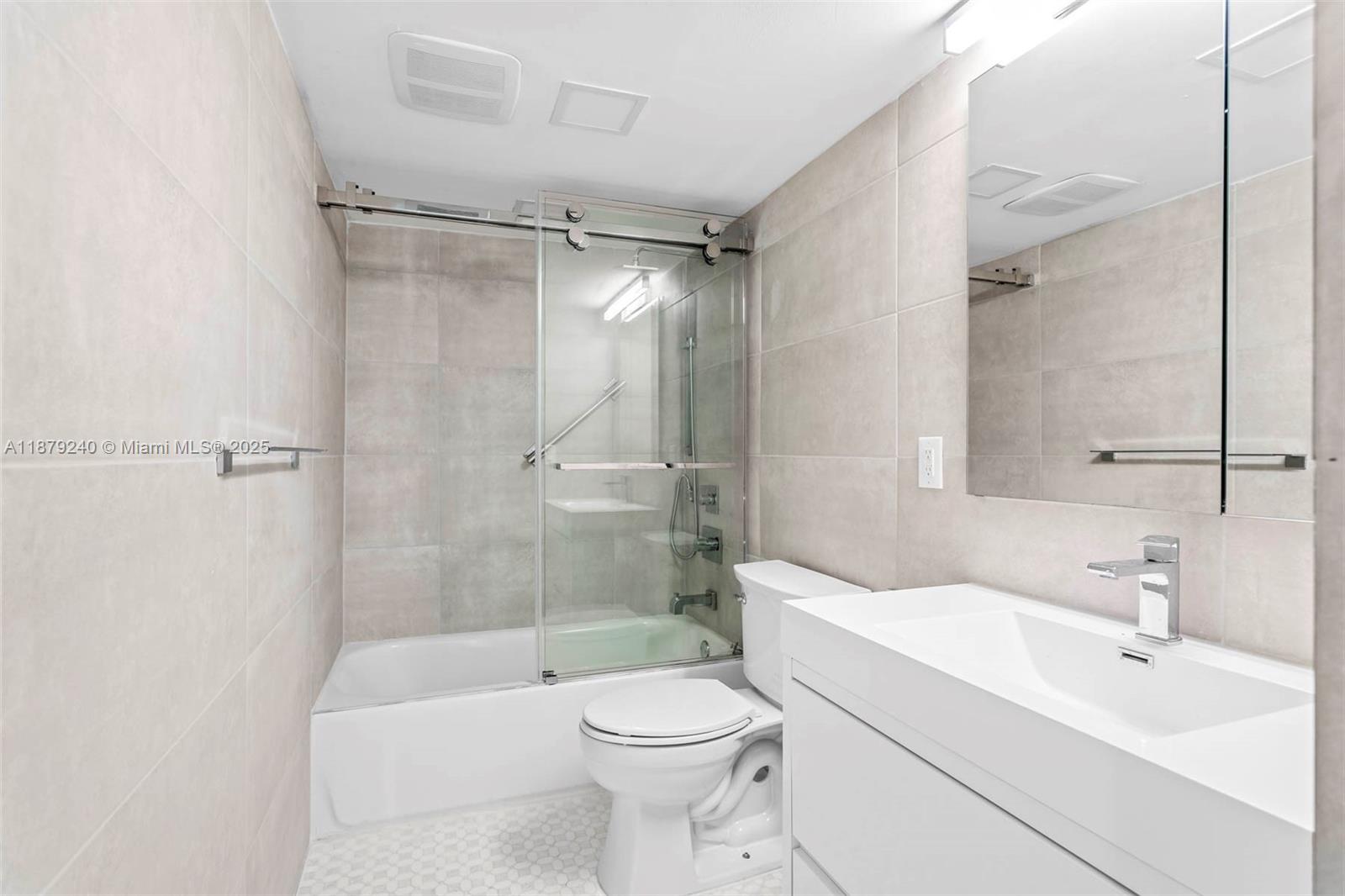 OCEANSIDE PLAZA CONDO - Residential