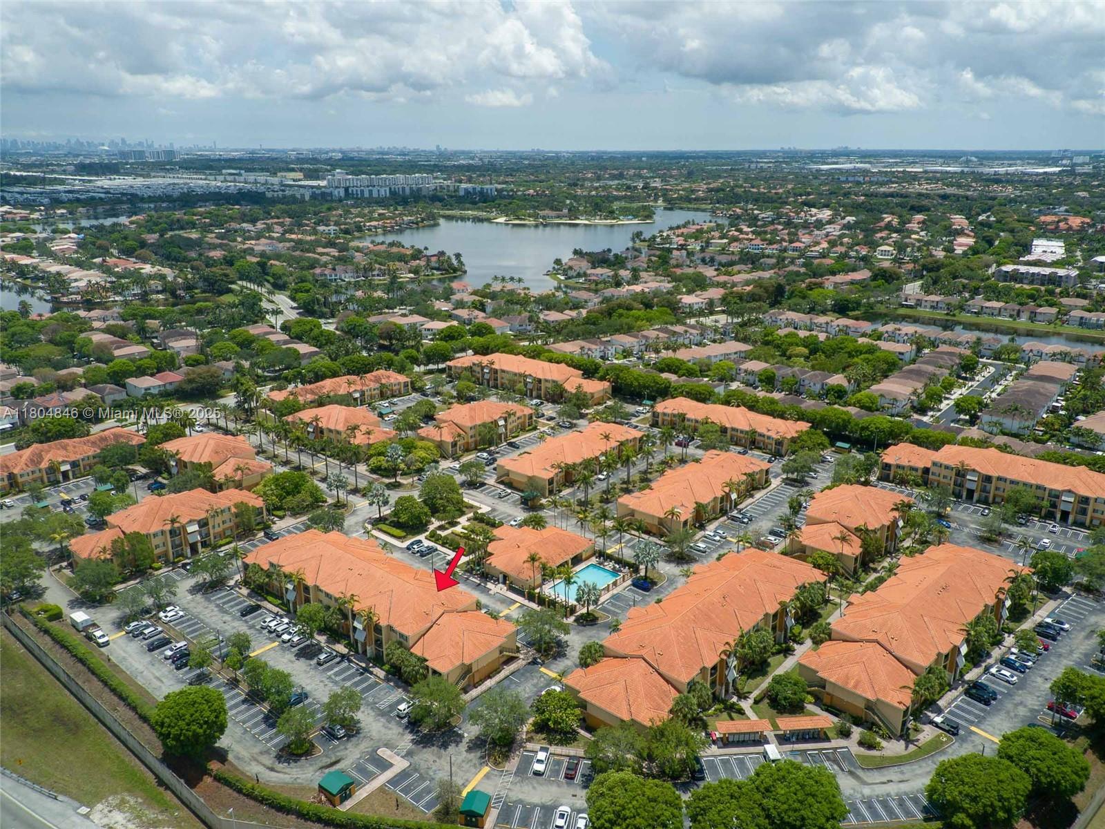 PALM GARDENS AT DORAL CON - Residential