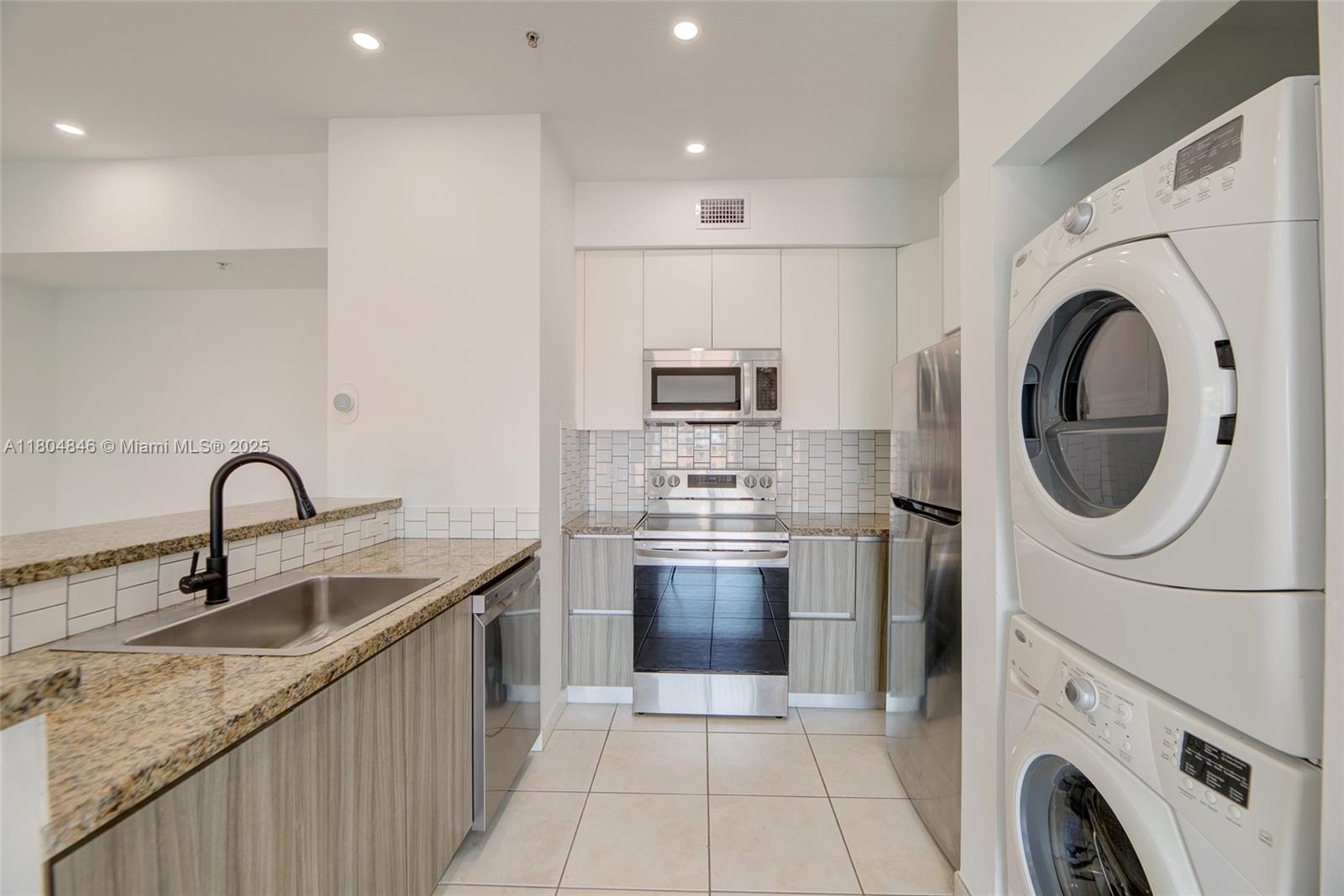 PALM GARDENS AT DORAL CON - Residential