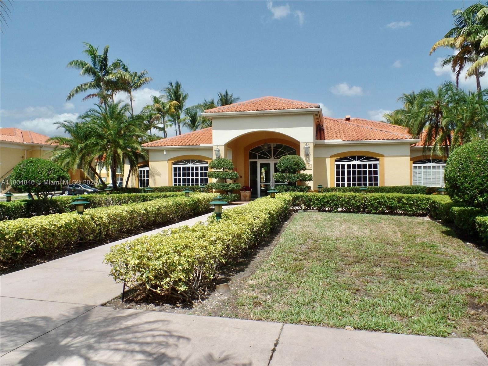 PALM GARDENS AT DORAL CON - Residential