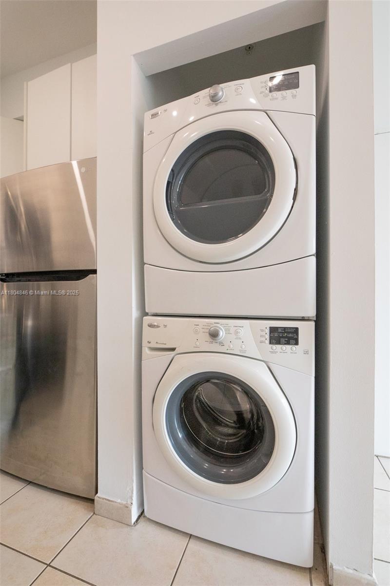 PALM GARDENS AT DORAL CON - Residential