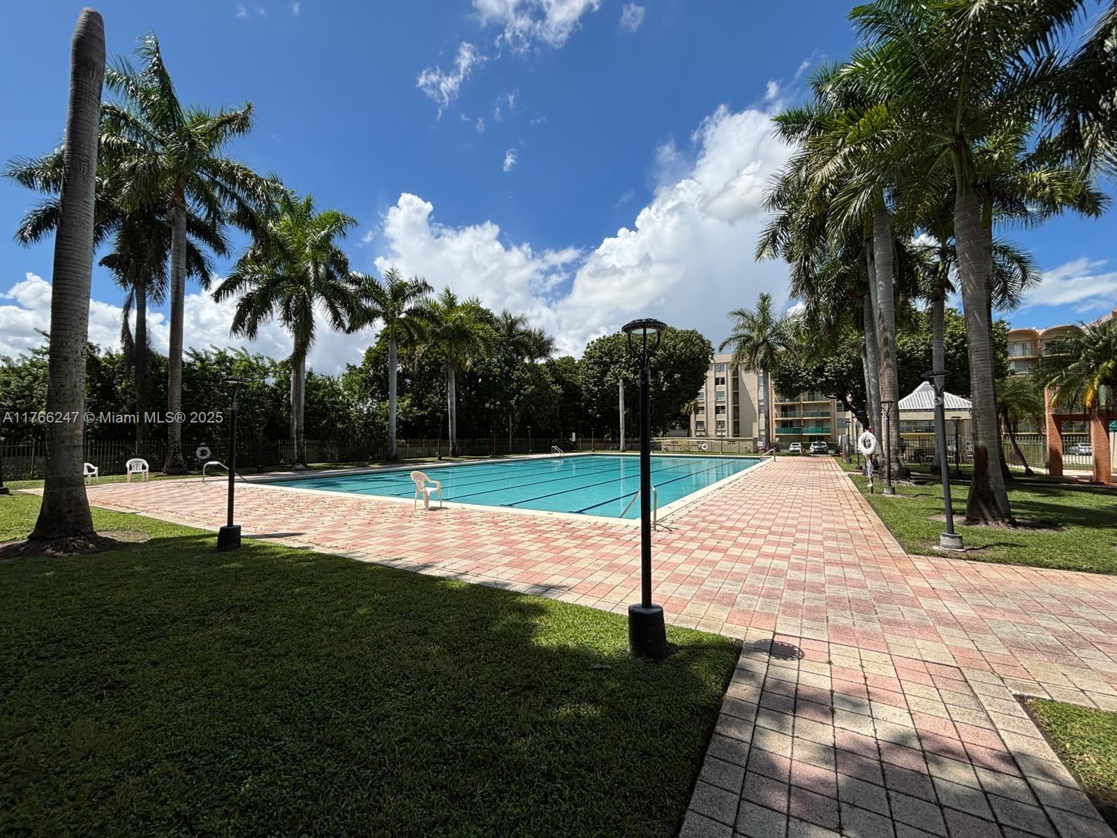 THE FOUNTAINS AT FONTAINE - Residential