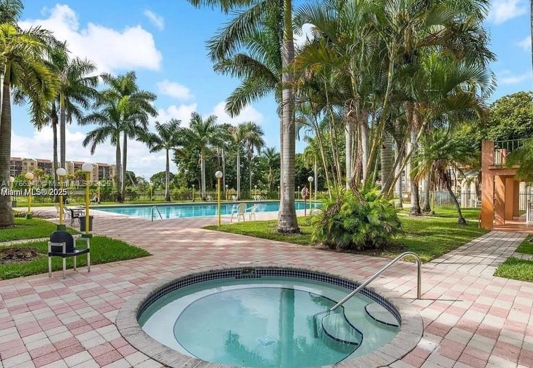 THE FOUNTAINS AT FONTAINE - Residential