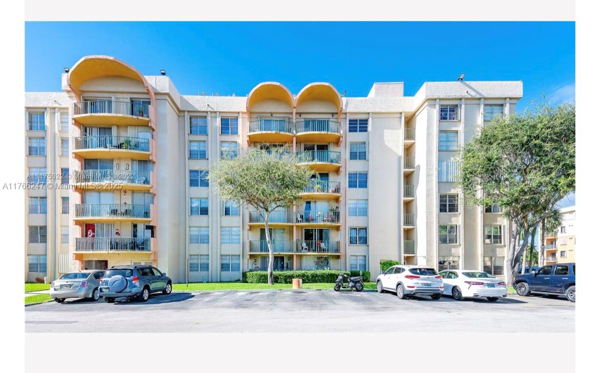THE FOUNTAINS AT FONTAINE - Residential