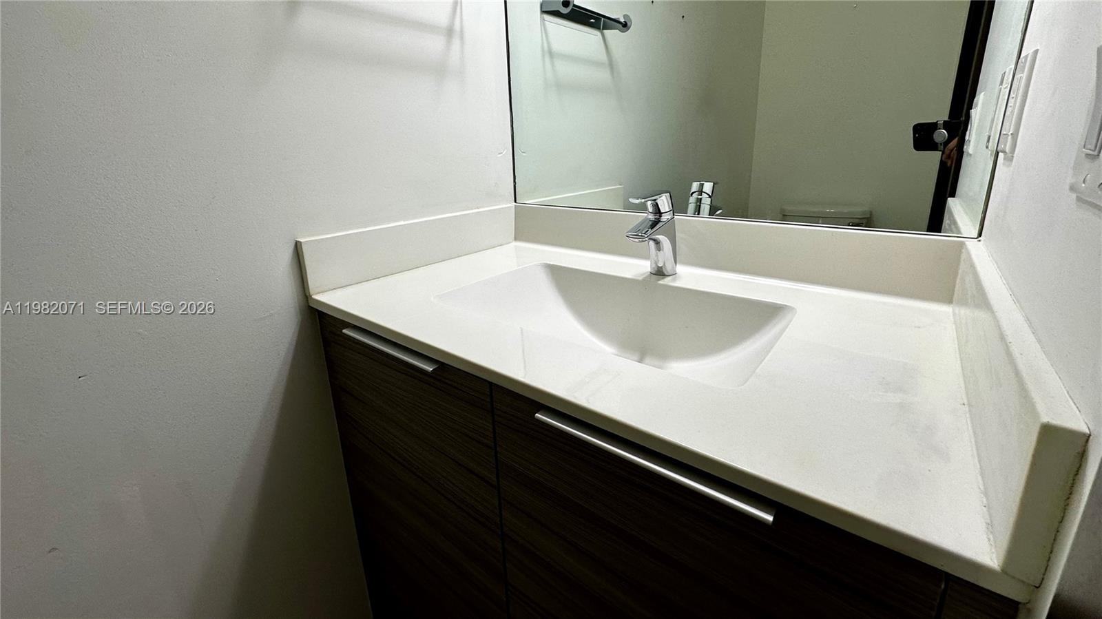 DUNNWOODY LAKE - Residential