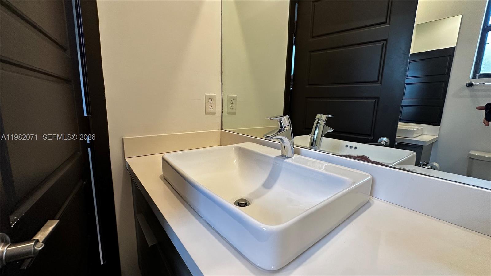 DUNNWOODY LAKE - Residential