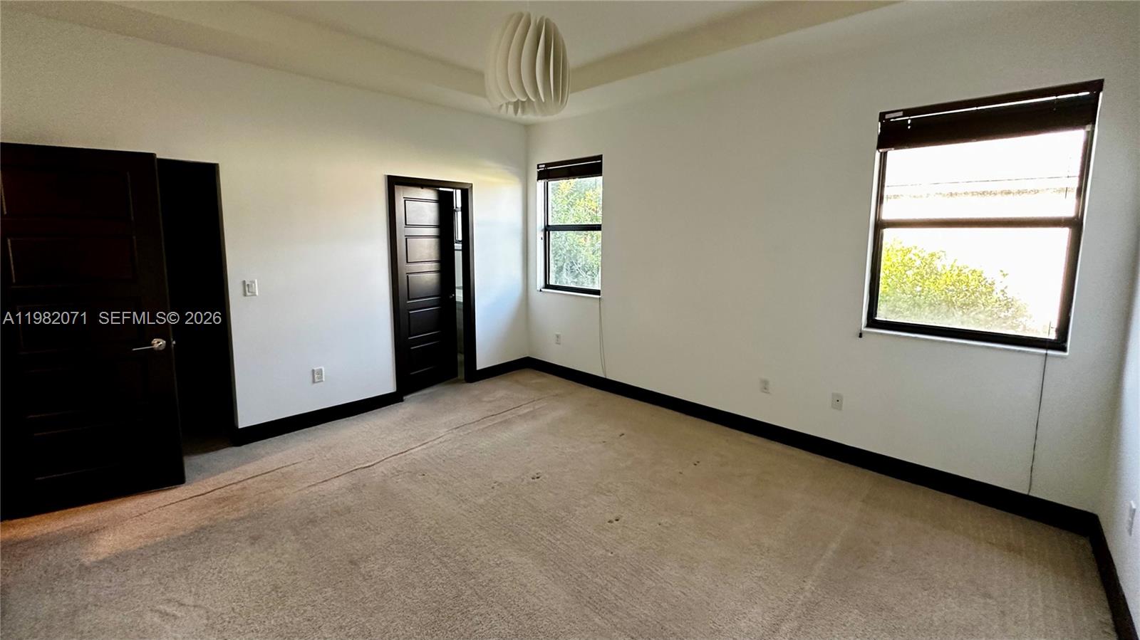 DUNNWOODY LAKE - Residential