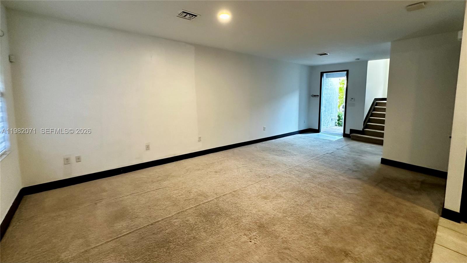 DUNNWOODY LAKE - Residential