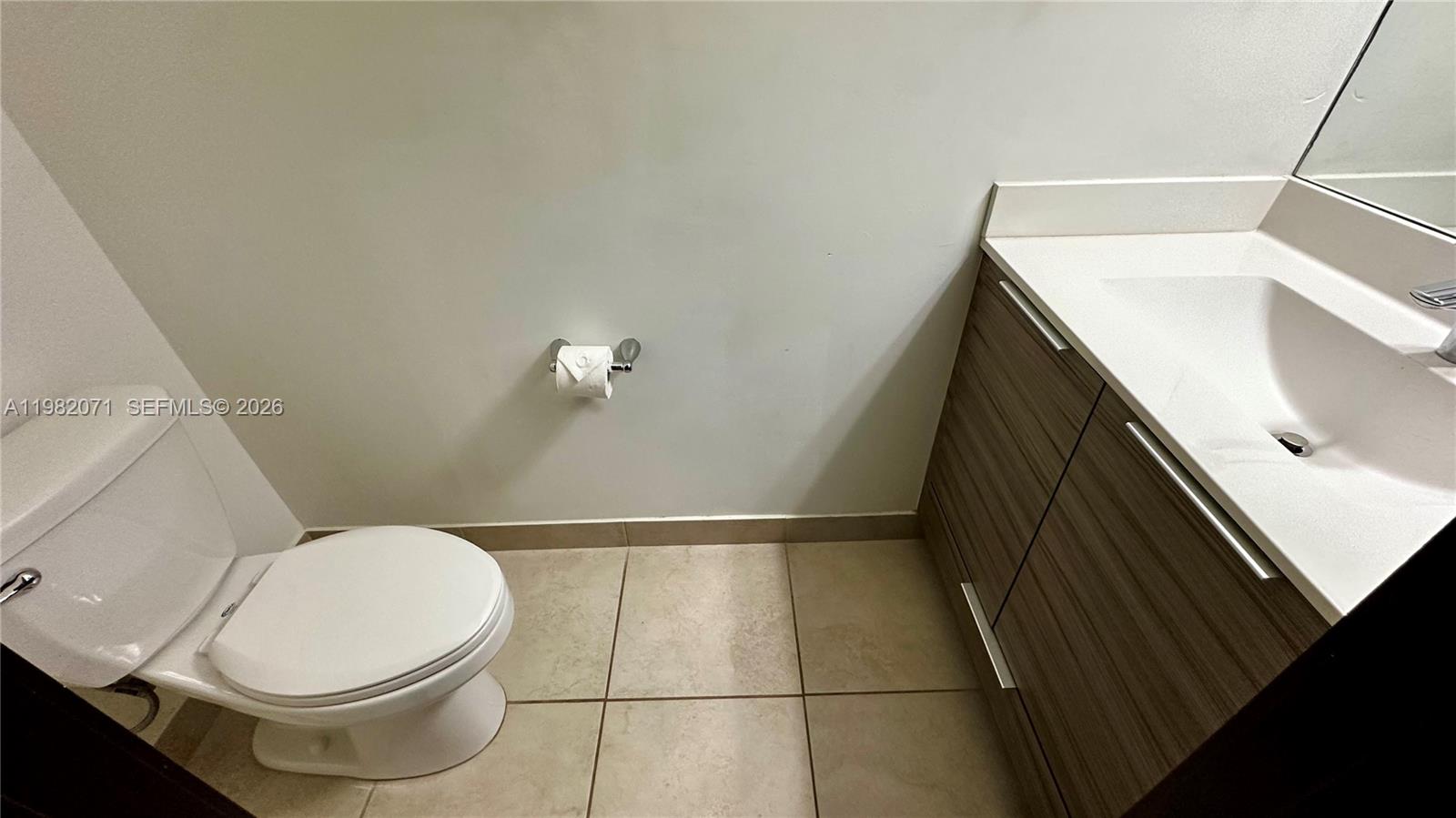 DUNNWOODY LAKE - Residential