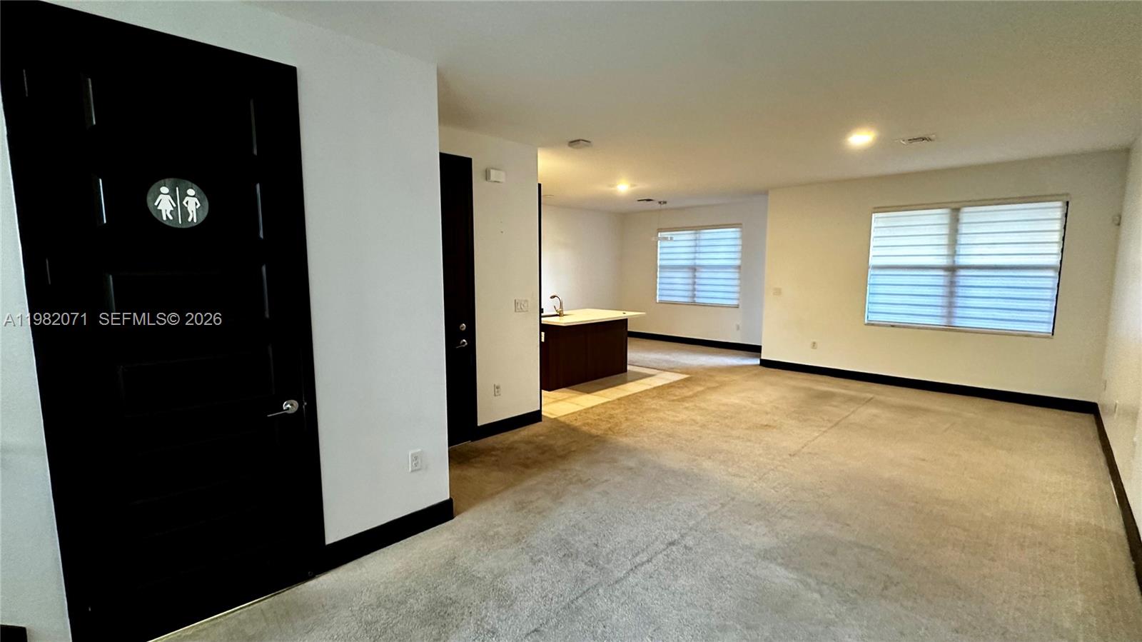 DUNNWOODY LAKE - Residential