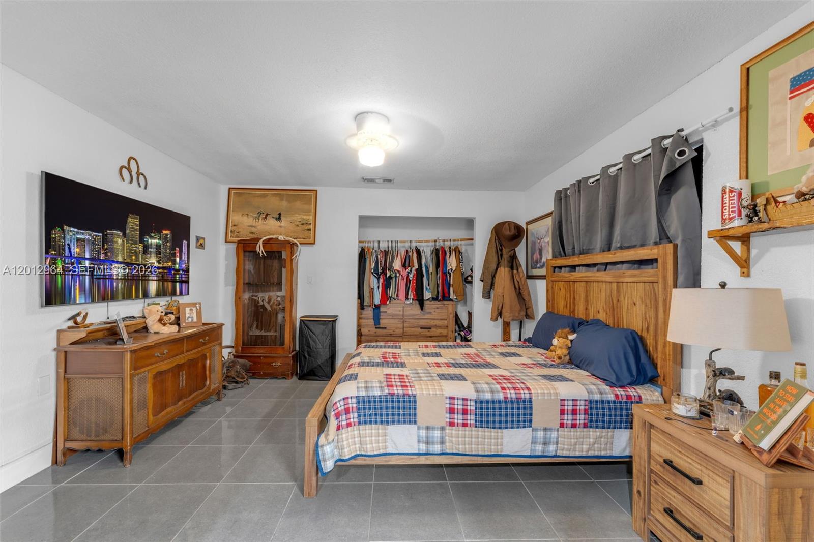 UNIVERSAL ESTATES SOUTH A - Residential