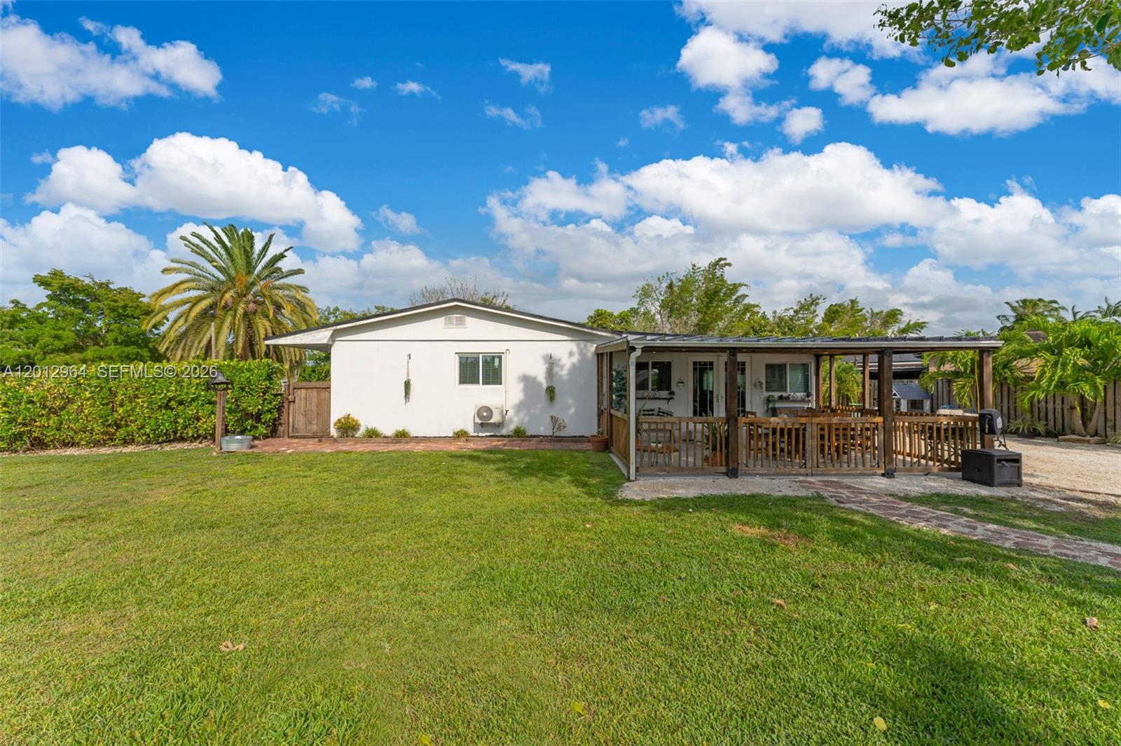 UNIVERSAL ESTATES SOUTH A - Residential