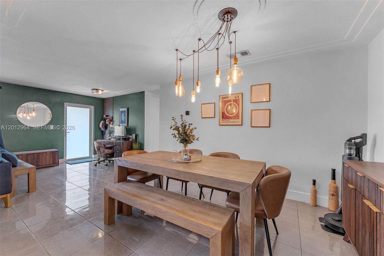 UNIVERSAL ESTATES SOUTH A - Residential