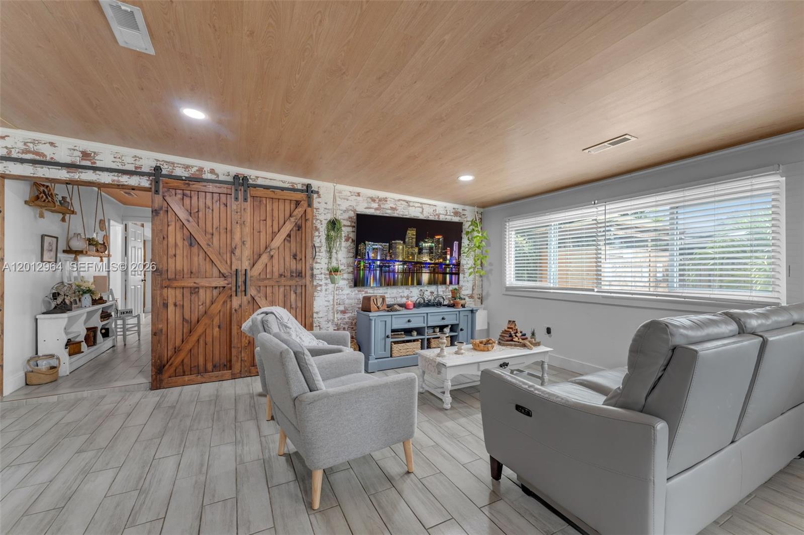 UNIVERSAL ESTATES SOUTH A - Residential