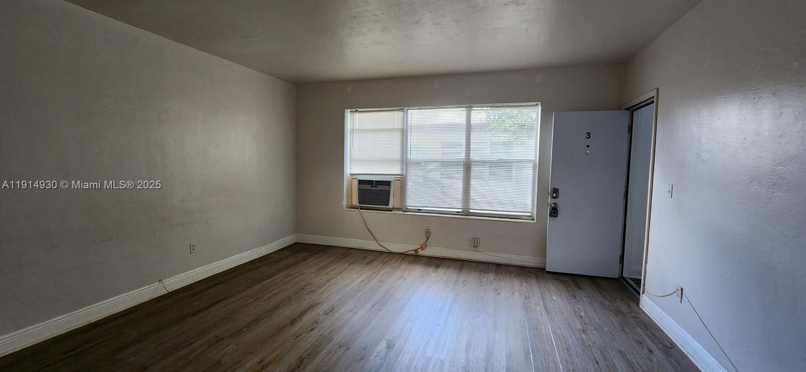 BISCAYNE BCH SUB - Residential Lease