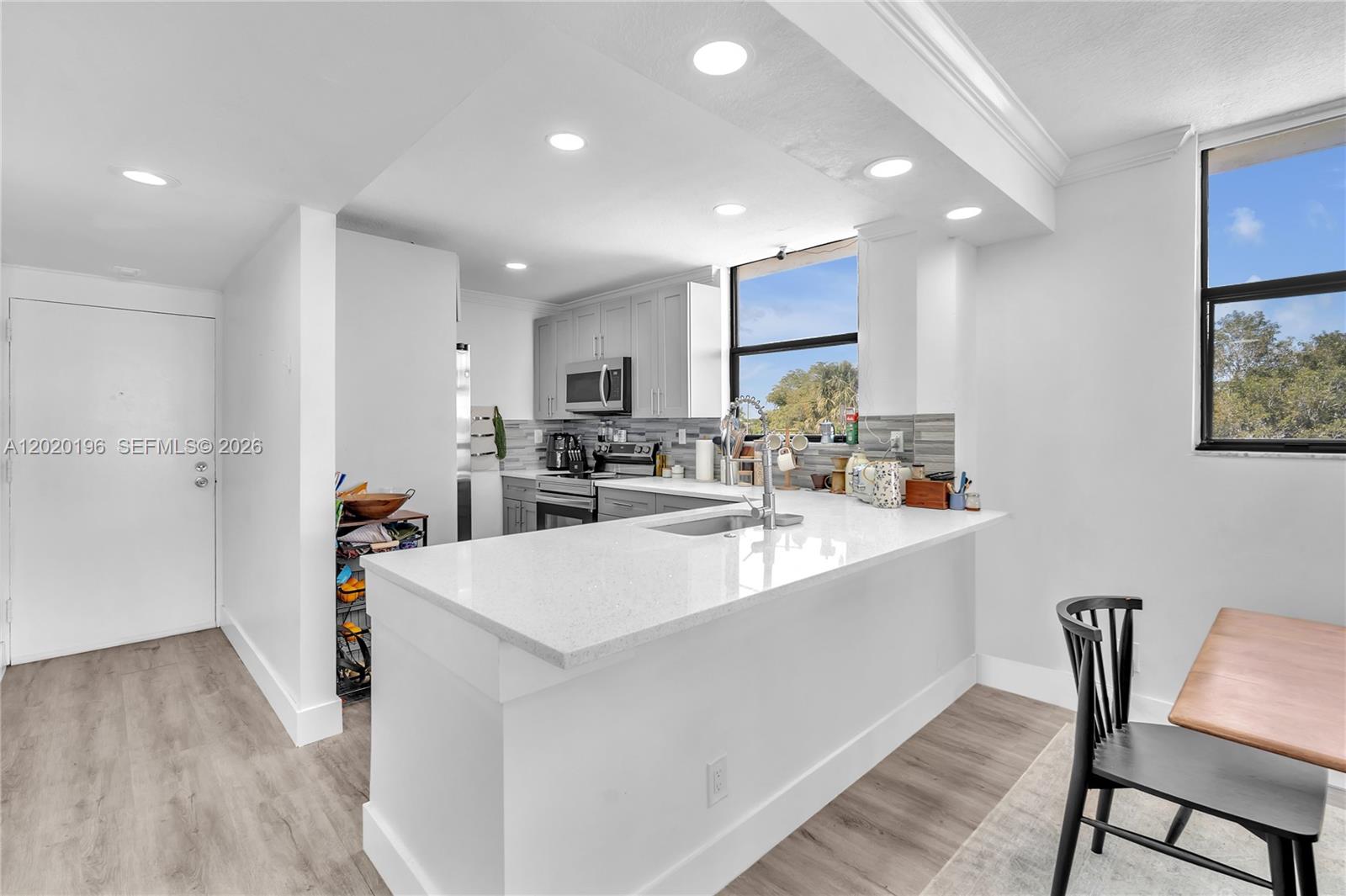 GREENGLADES CONDO III - Residential