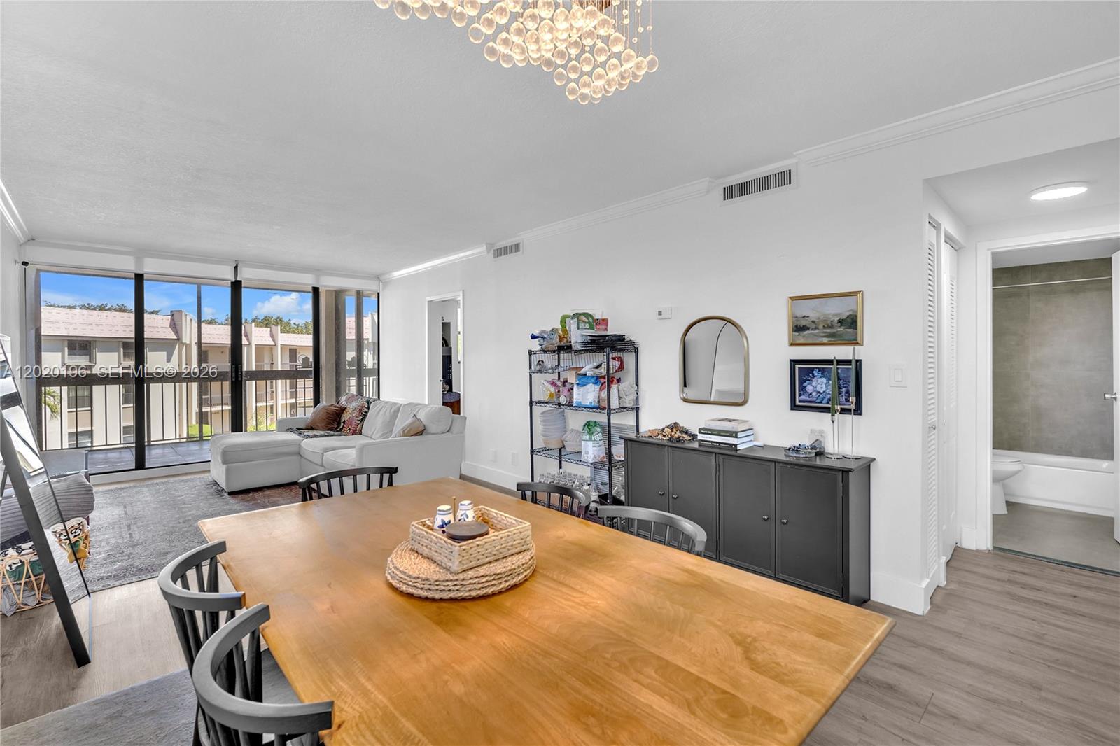 GREENGLADES CONDO III - Residential