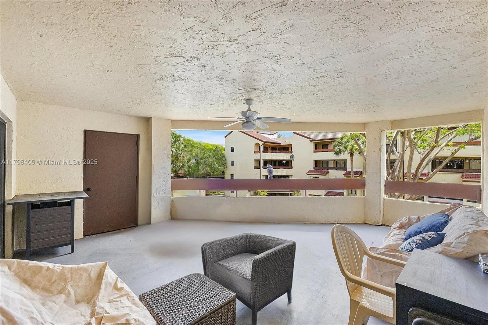 KENLAND BEND NORTH CONDO - Residential