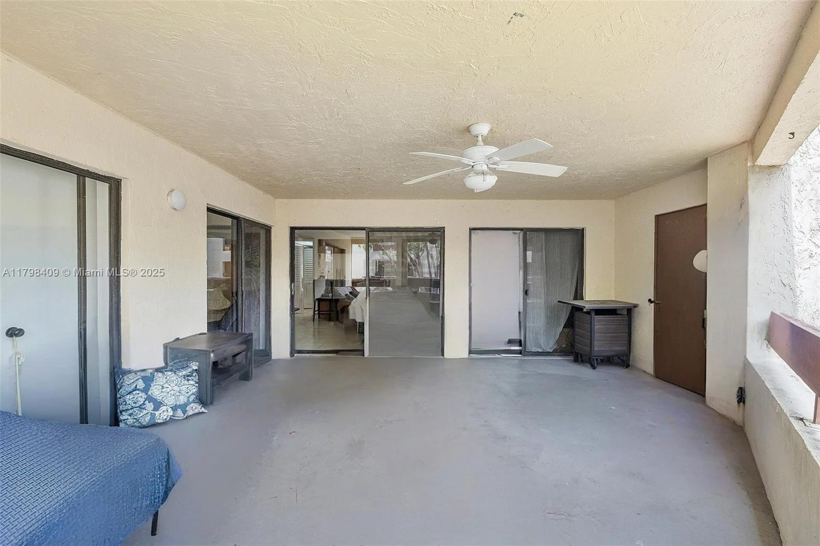 KENLAND BEND NORTH CONDO - Residential