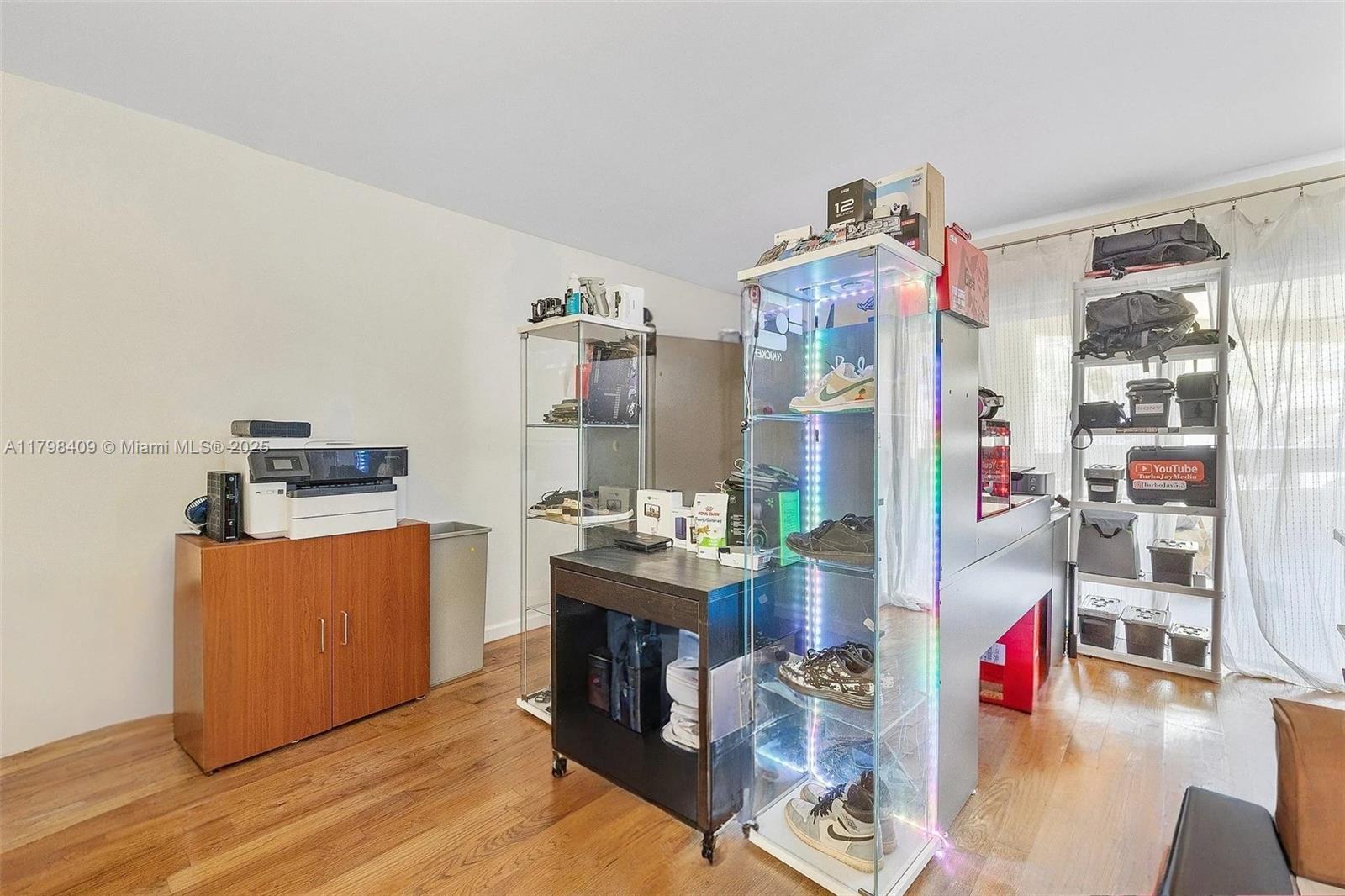 KENLAND BEND NORTH CONDO - Residential