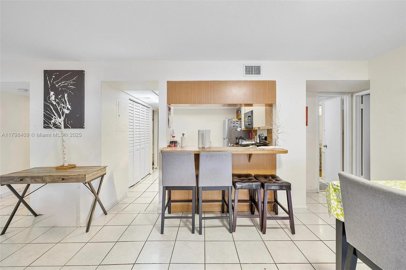 KENLAND BEND NORTH CONDO - Residential