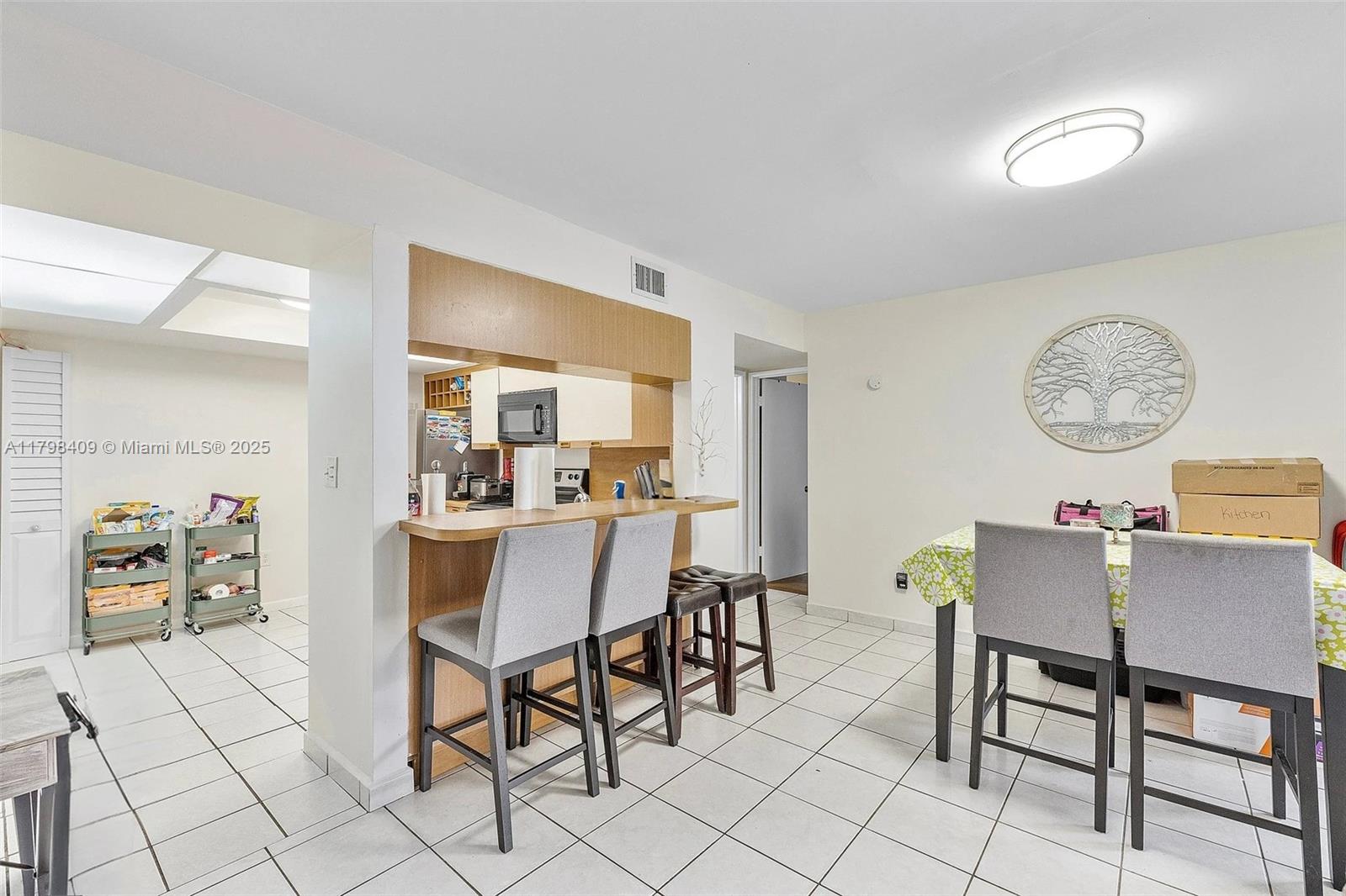 KENLAND BEND NORTH CONDO - Residential