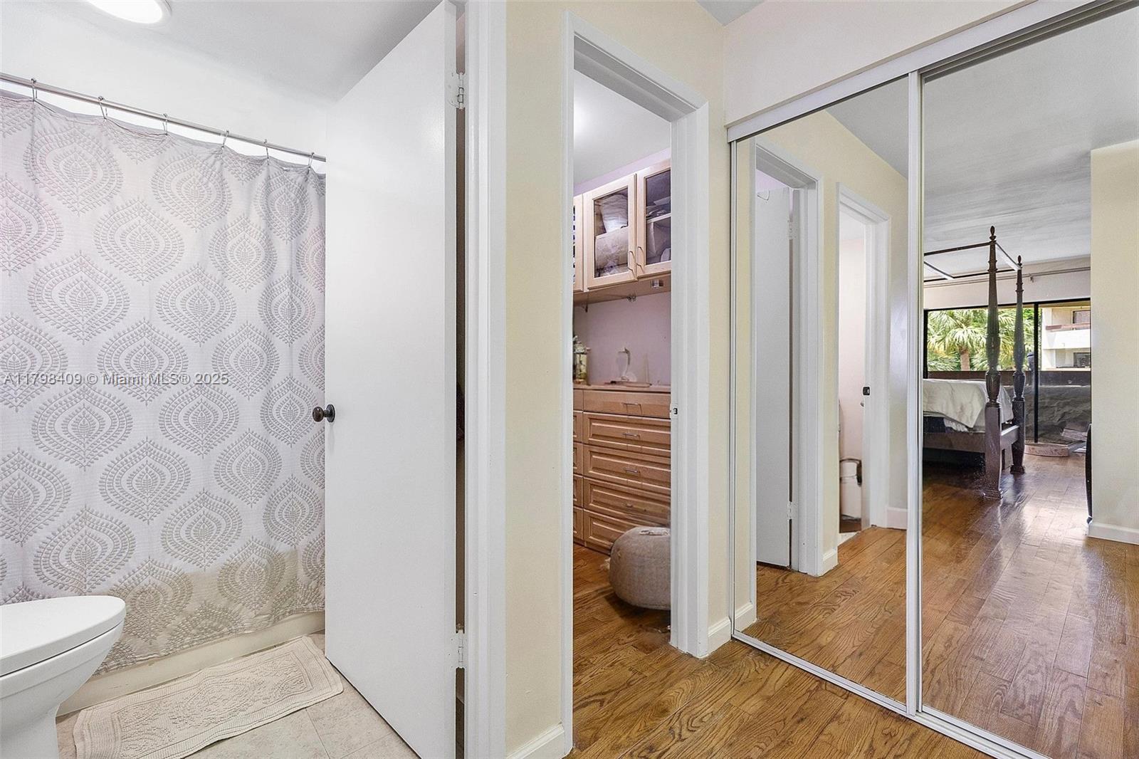 KENLAND BEND NORTH CONDO - Residential