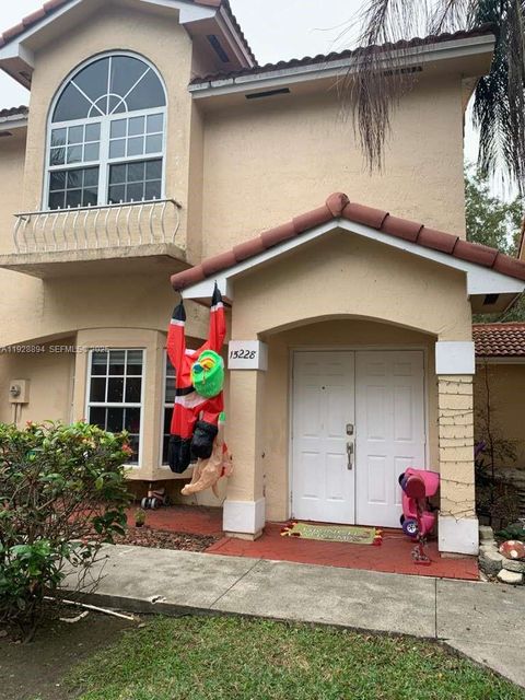 15228 SW 111th St Miami FL 33196
