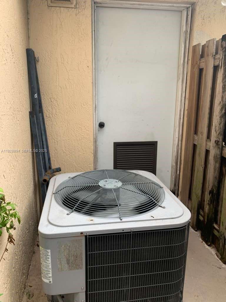 JASMINE AT THE HAMMOCKS 1 - Residential