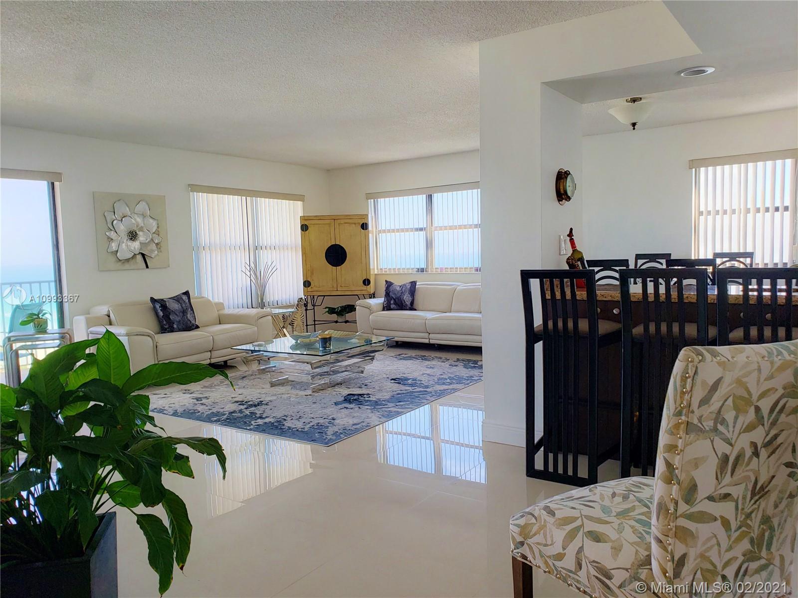 SUMMIT CONDO - Residential