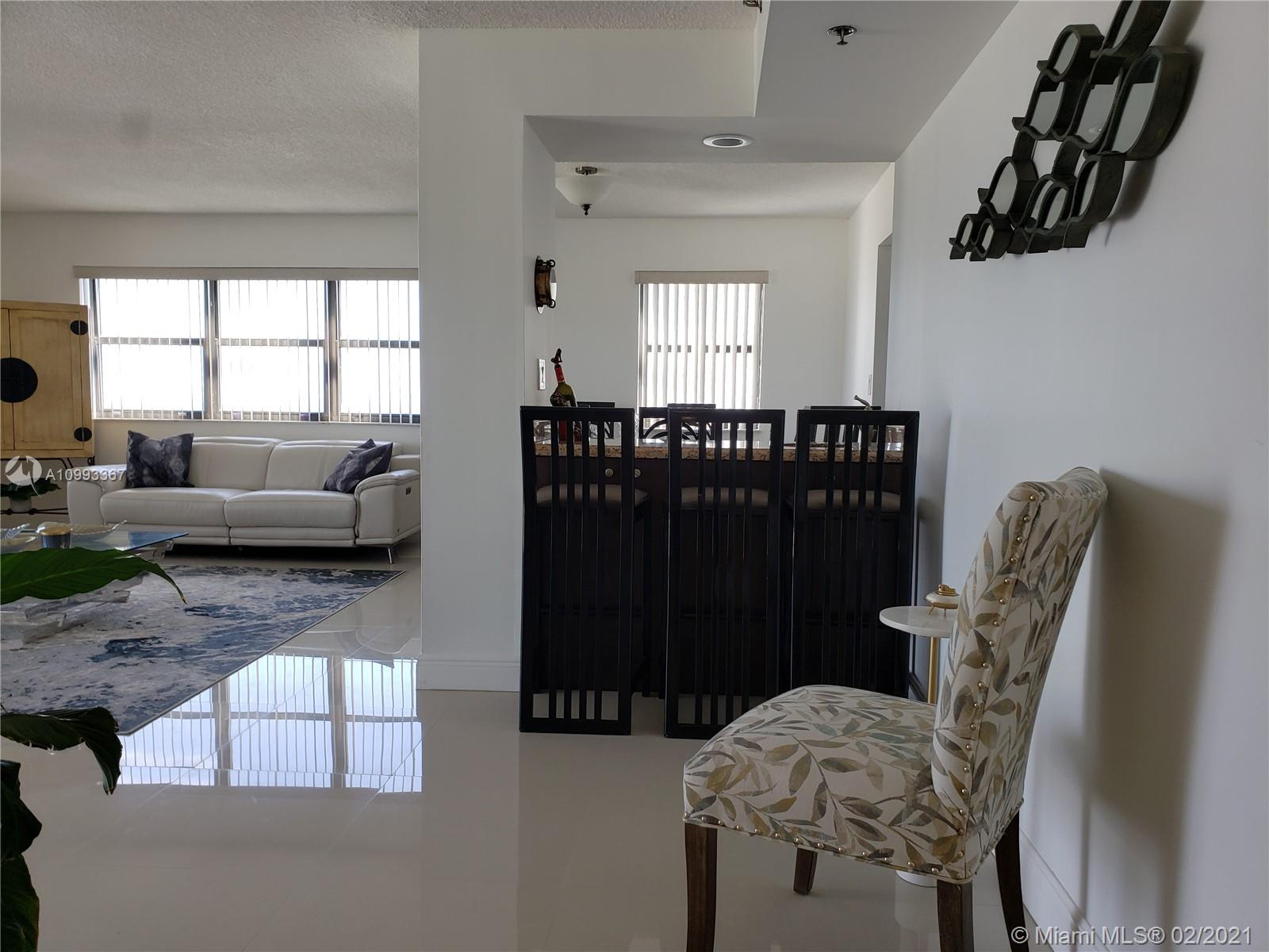 SUMMIT CONDO - Residential