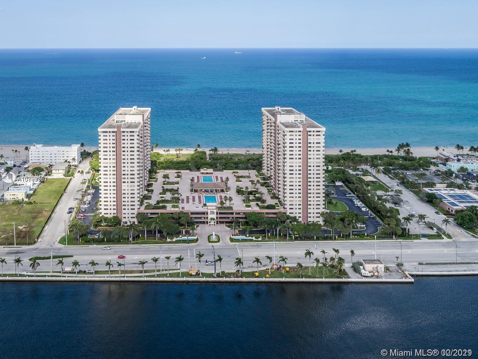 SUMMIT CONDO - Residential