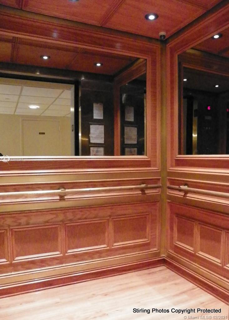 SUMMIT CONDO - Residential