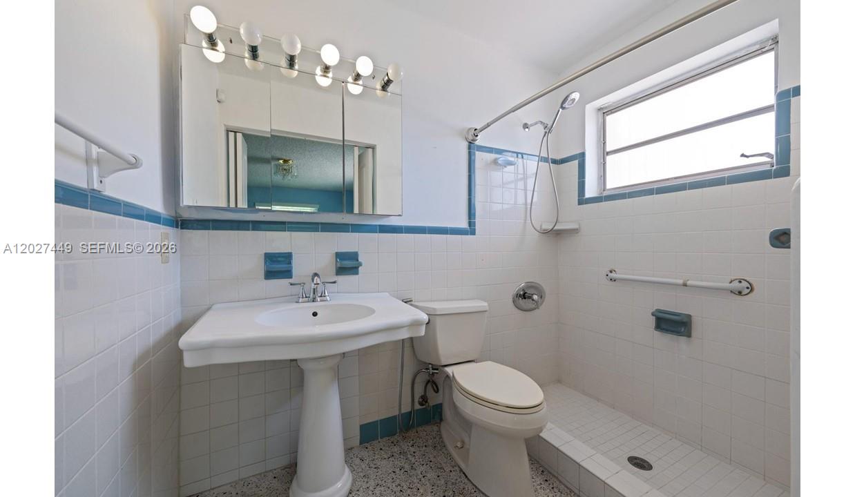 MCALLISTER TERRACE - Residential