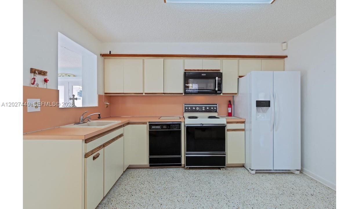 MCALLISTER TERRACE - Residential