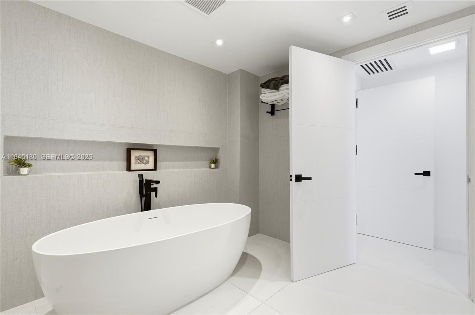 OCEAN PALMS CONDO - Residential